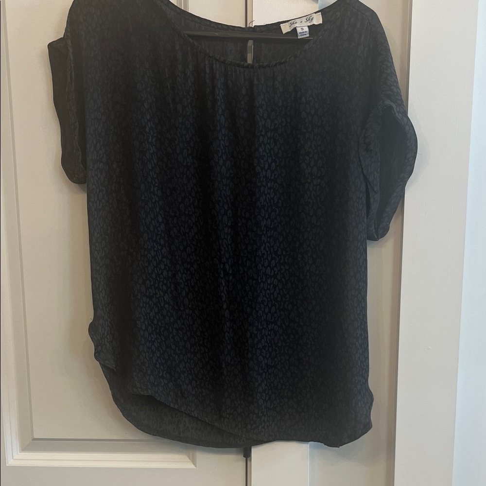 She + Sky Elegant Black Women's Top Size Small